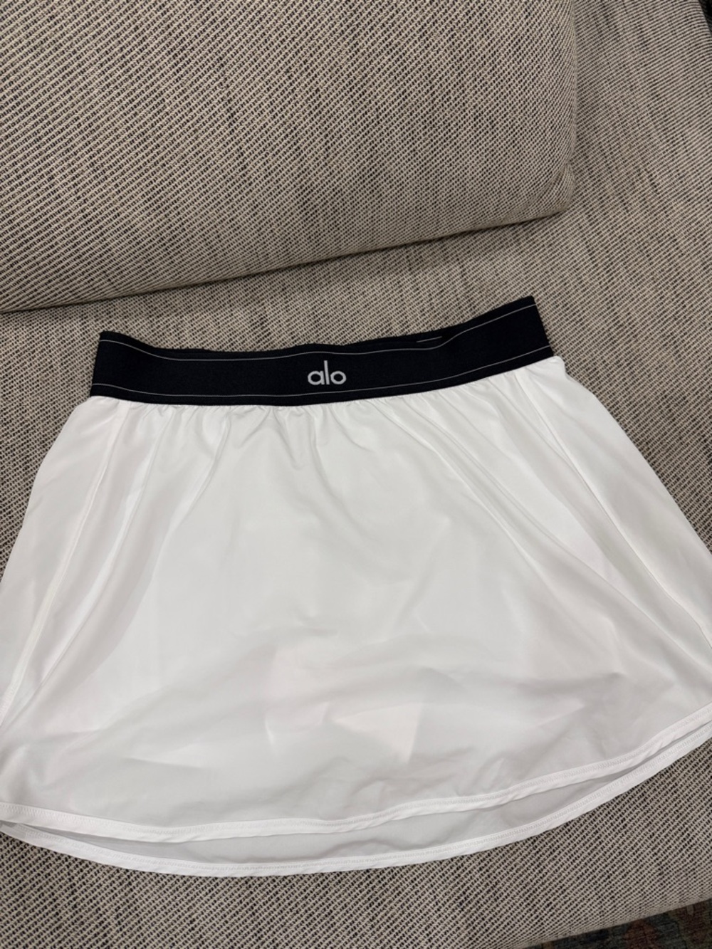 ALO Yoga White Skirt with Black Waistband